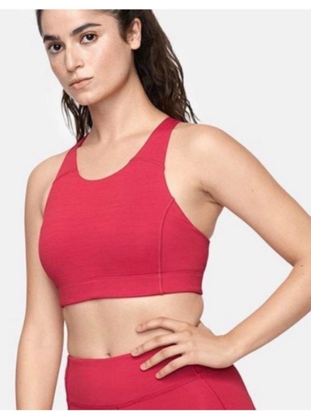 Outdoor Voices TechSweat Key Bra in Scarlet